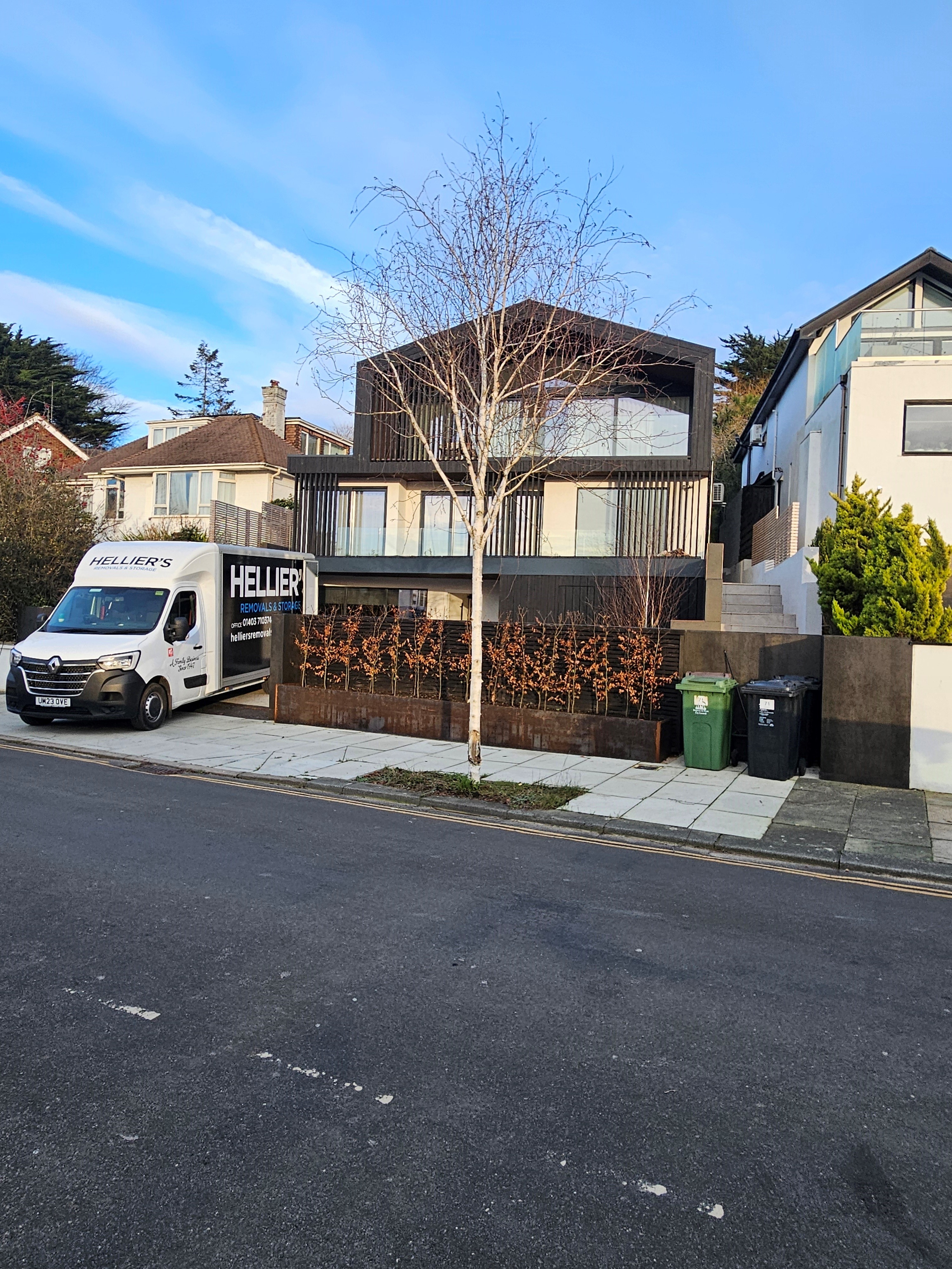 An image of a removals van in Horsham